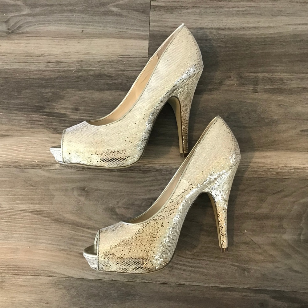 Maripe Amaya Peep Toe Pumps